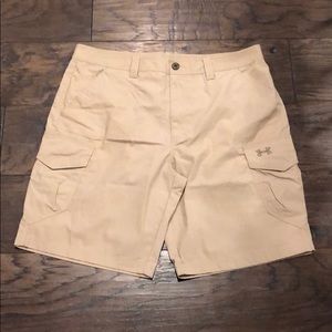 Under Armour khaki shorts